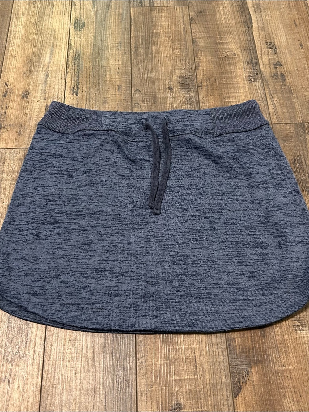 Athleta Downplay Heathered Blue Curved Hem Pocket Elastic Waist Skirt Medium